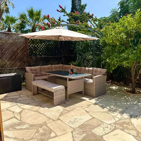 New Cozy Near The Sea! Paphos